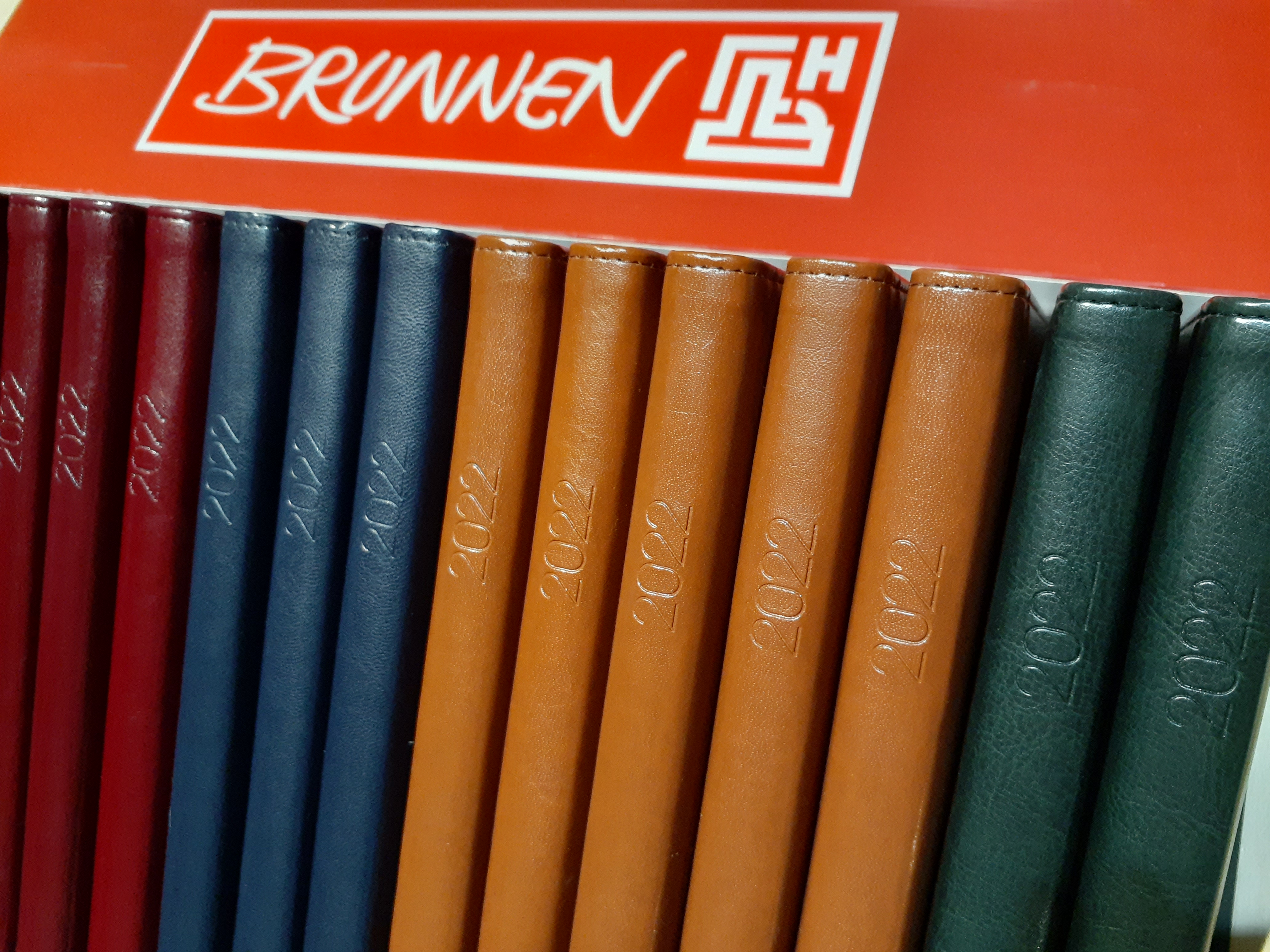 Suntem bucuroşi să vă anunţăm despre noua colecţie de agende pentru anul 2022 !